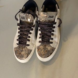 P448 Low top sneakers